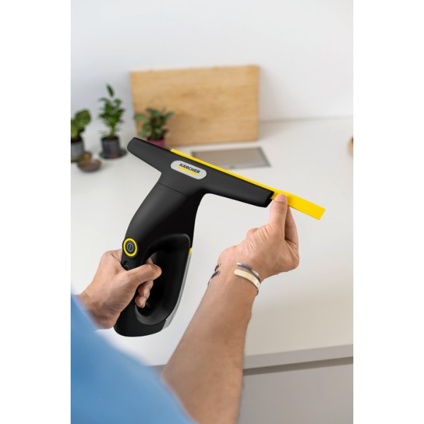 Фото - Пылесос оконный Karcher WV 2 Universal Precision+ Black (1.633-676.0)